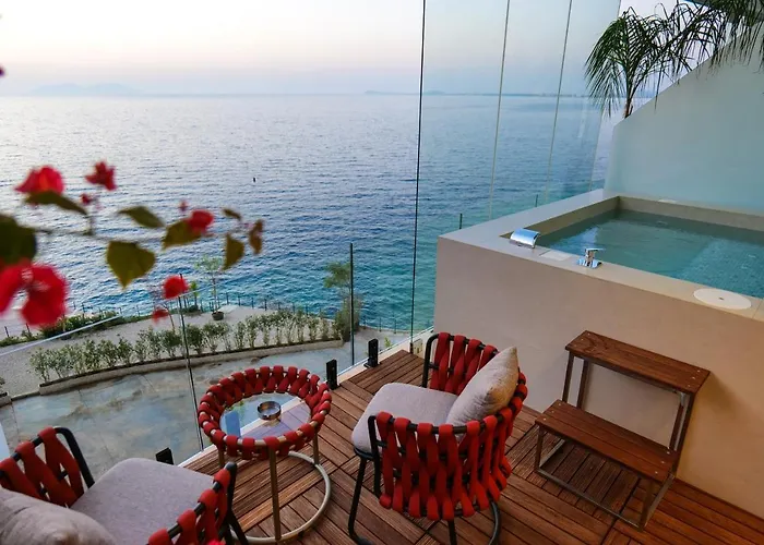 Ξενοδοχείο Miramare 4*